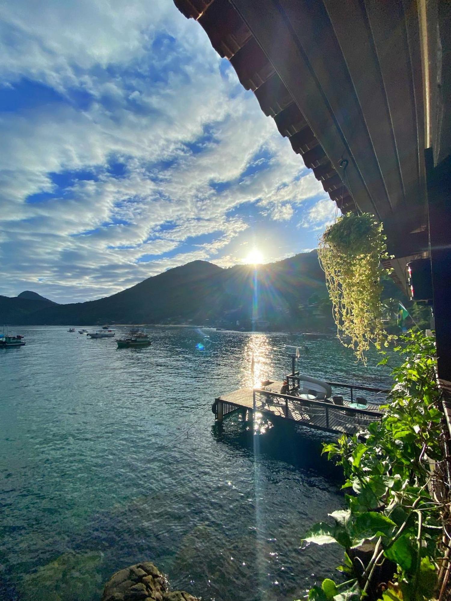 Pousada Conves - Ilha Grande Praia de Araçatiba 外观 照片